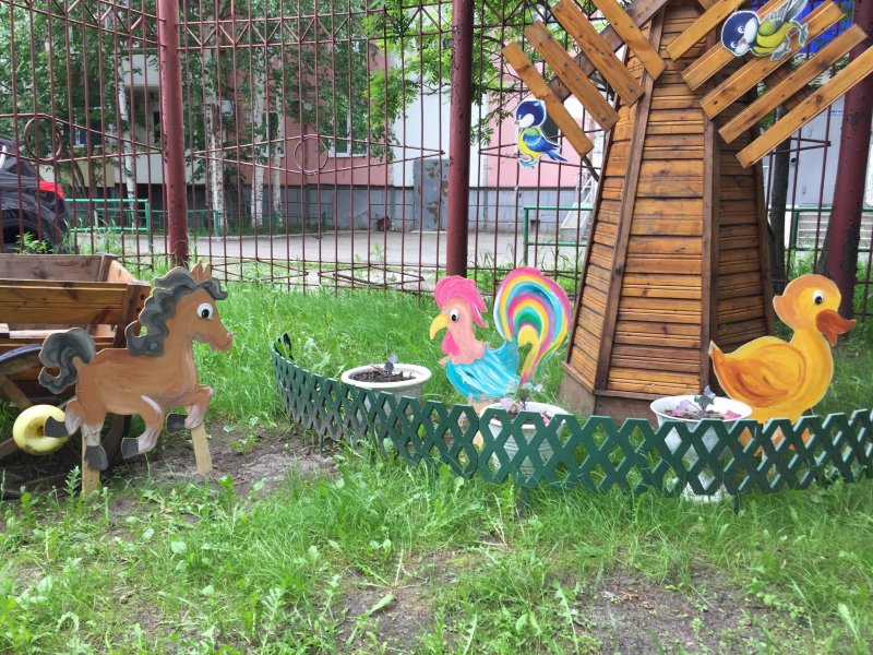 Цветник в детском саду