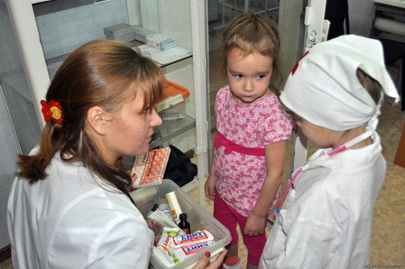 Медсестра в детском саду