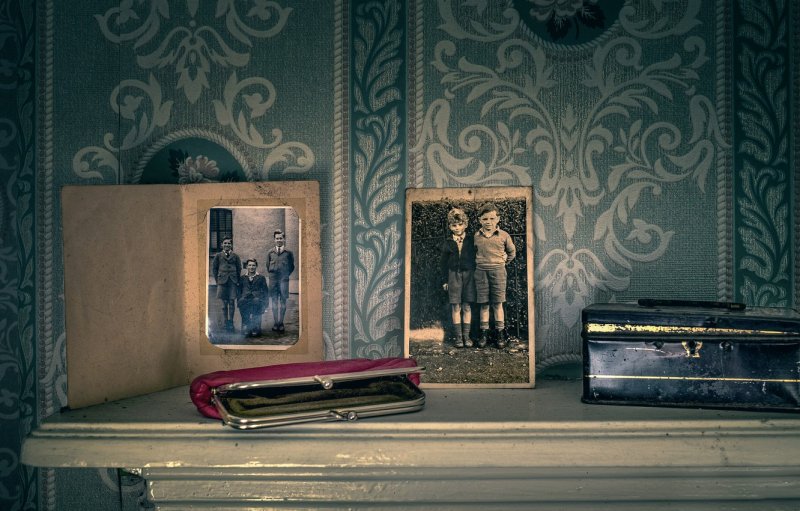 Винтажная стена в интерьере