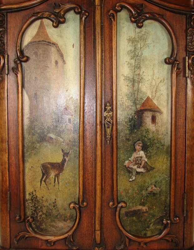 Старинные шкафы и Буфеты