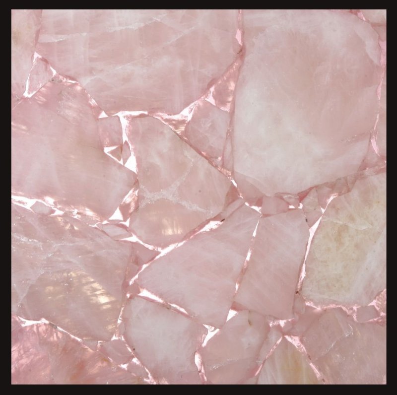 Розовый кварц Caesarstone