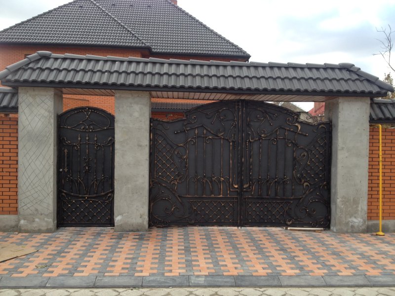 Распашные ворота DOORHAN