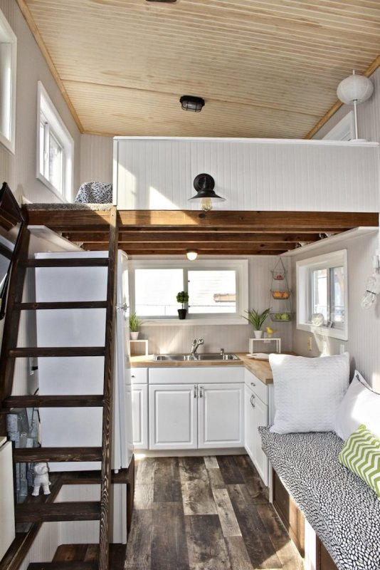 Tiny House с односкатной крышей планировка