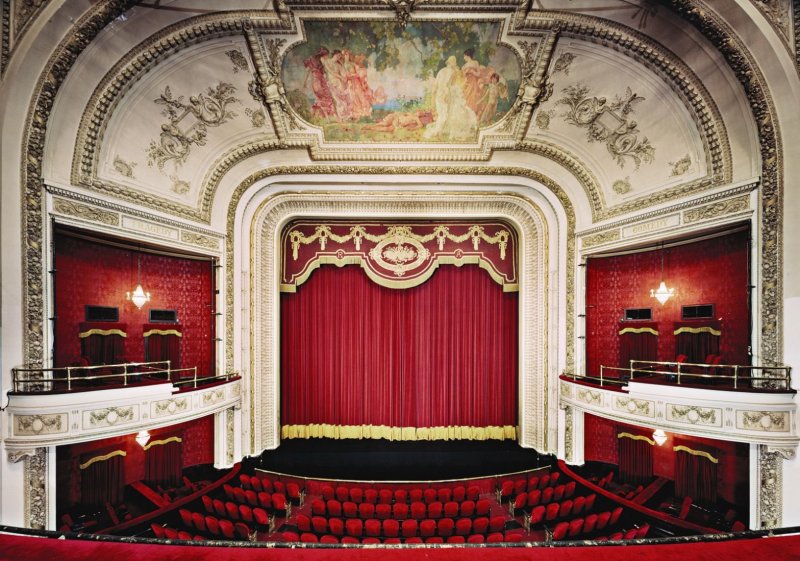 Театр «Palace Theatre» внутри в Сохо