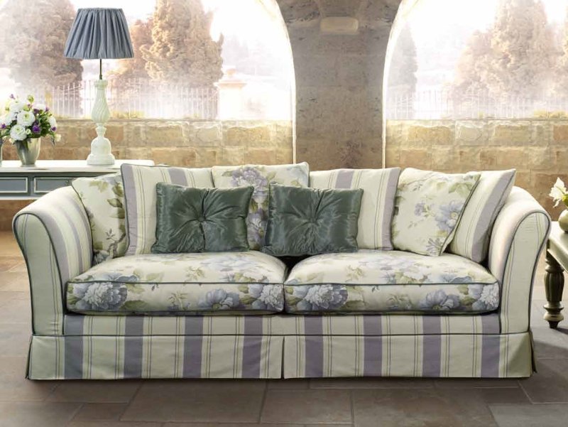 Итальянская мягкая мебель Hilton Country collection фабрики epoque treci Salotti