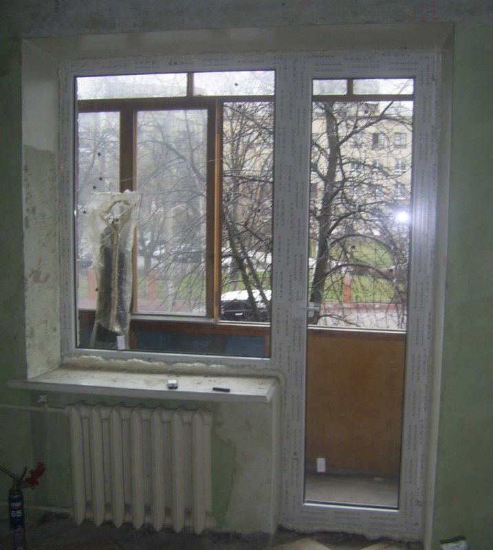 Балконная дверь