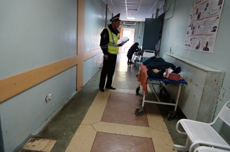 Дверь в кабинет врача