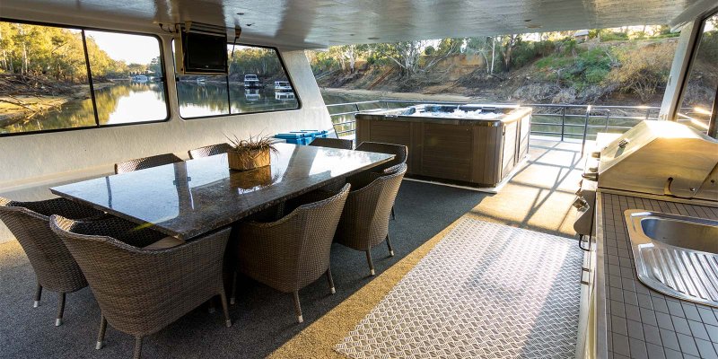 Лагуна верху Houseboat