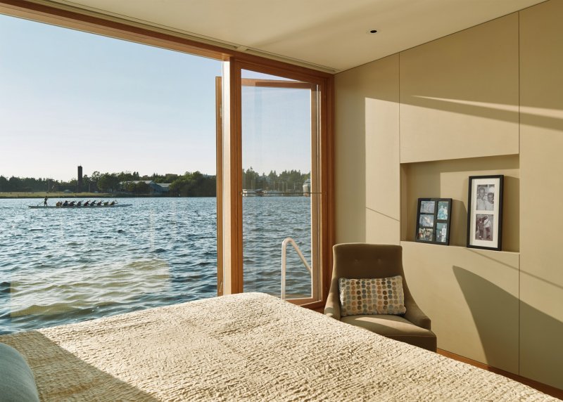 Houseboat Suncamper