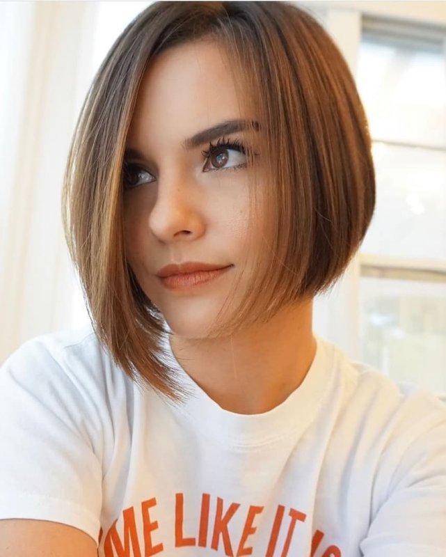 Стрижки рваное каре и Боб каре