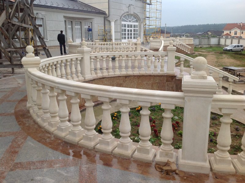 Дагестанский камень балясины