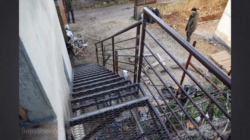 R60 ступени металлической лестницы огнезащита