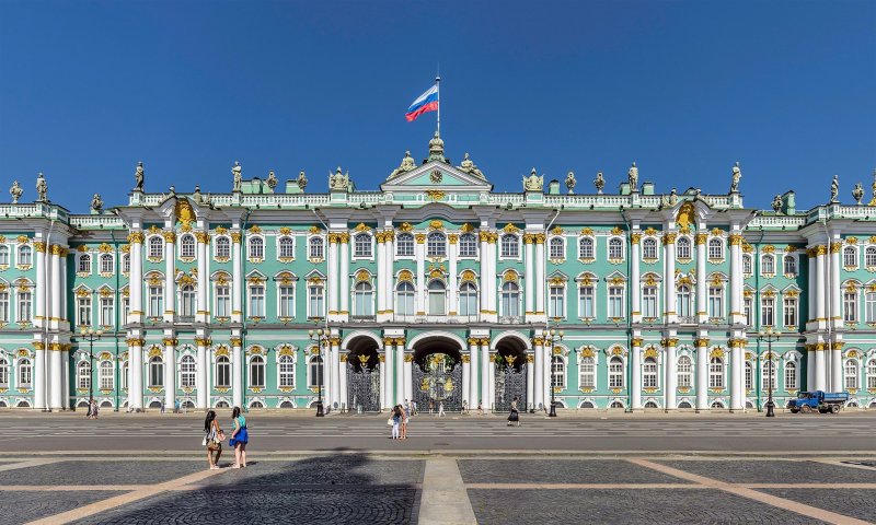 Зимний дворец Санкт-Петербург цвет