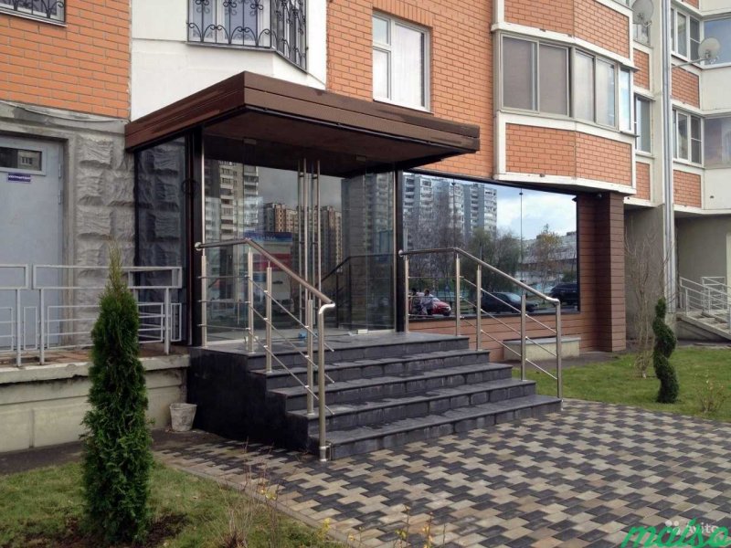 Крыльцо с колоннами