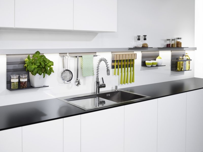 Настенный держатель-рейлинг Brabantia 460005