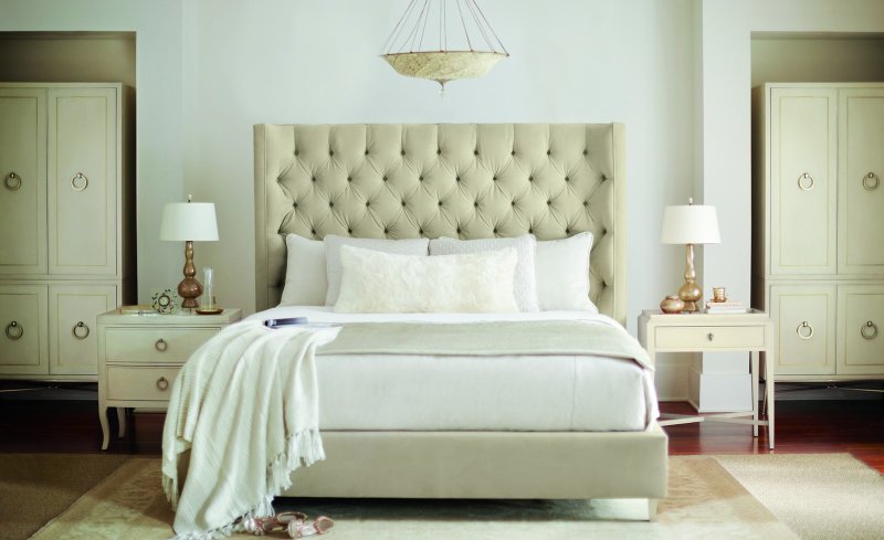 Спальный гарнитур Horchow Juliet Tufted King Panel Bed