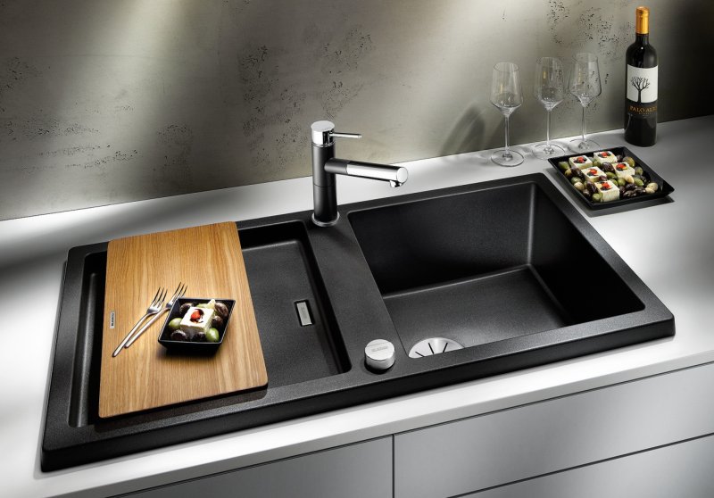 Смеситель Tolero r0200 серый