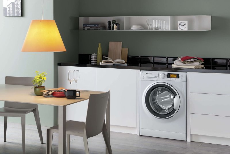 Встраиваемая стиральная машина Zanussi zwi712udwar