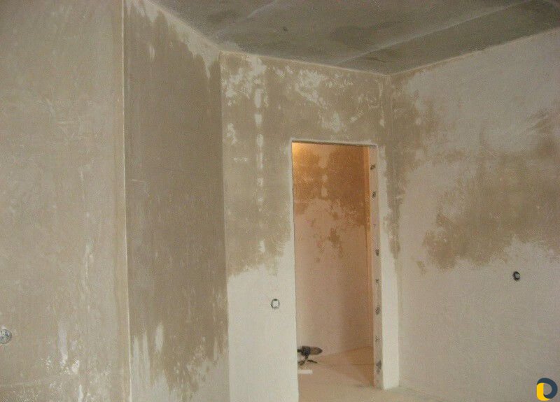 Стены после штукатурки