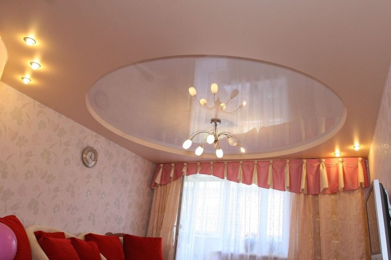Двухуровневые натяжные потолки в зал (108 фото)