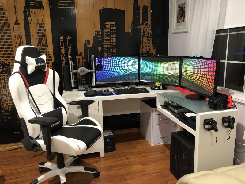 Игровая комната геймера