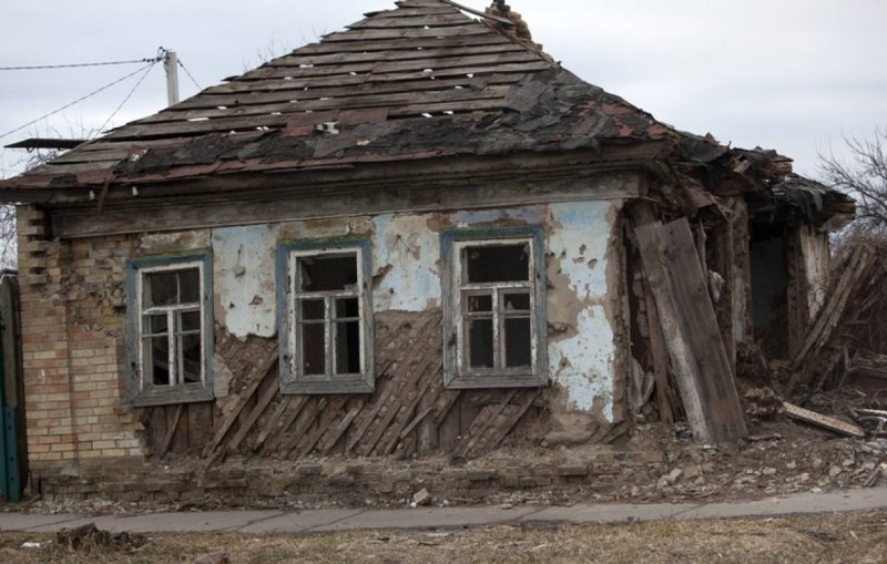 Разваленный дом