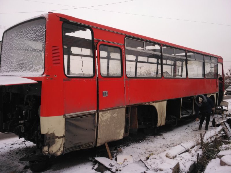 Икарус 256 двери