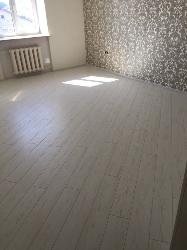 Ламинат по диагонали в интерьере