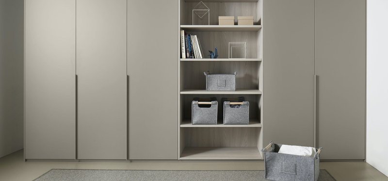 Шкаф ikea с распашными дверьми 100x58x236