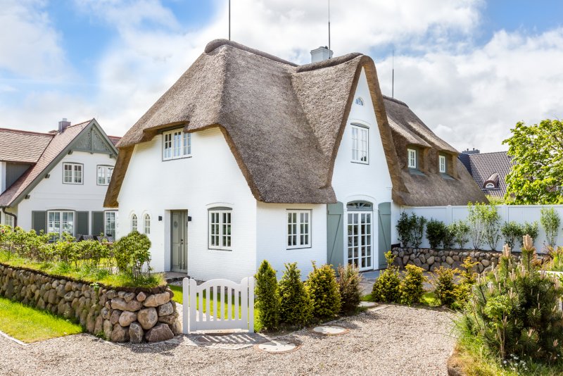 Стиль Тюдор (Tudor Revival Cottage)