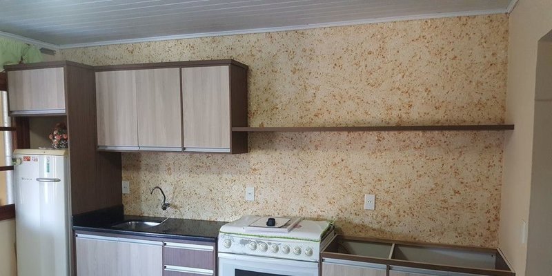 Отделка прихожей декоративной штукатуркой