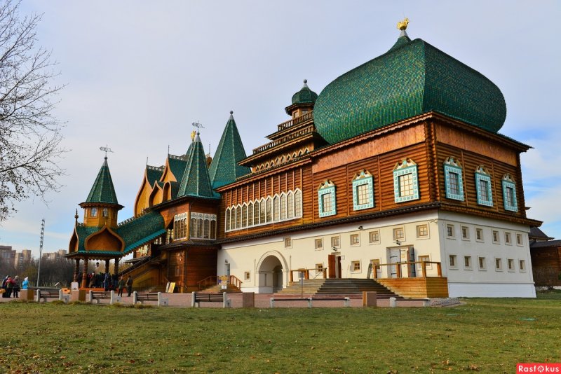 Дворец в Коломенском театралтнаяхоромина
