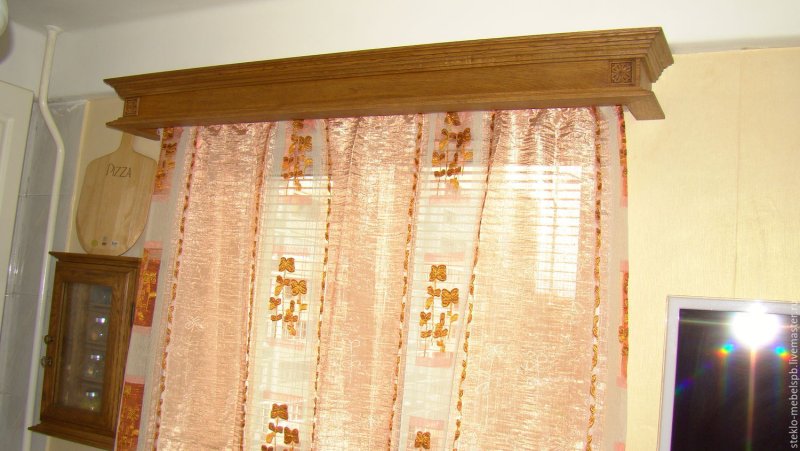 Карниз деревянный