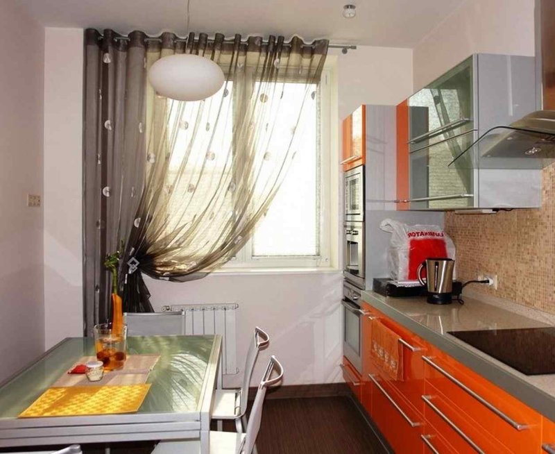 Современные римские шторы на кухню