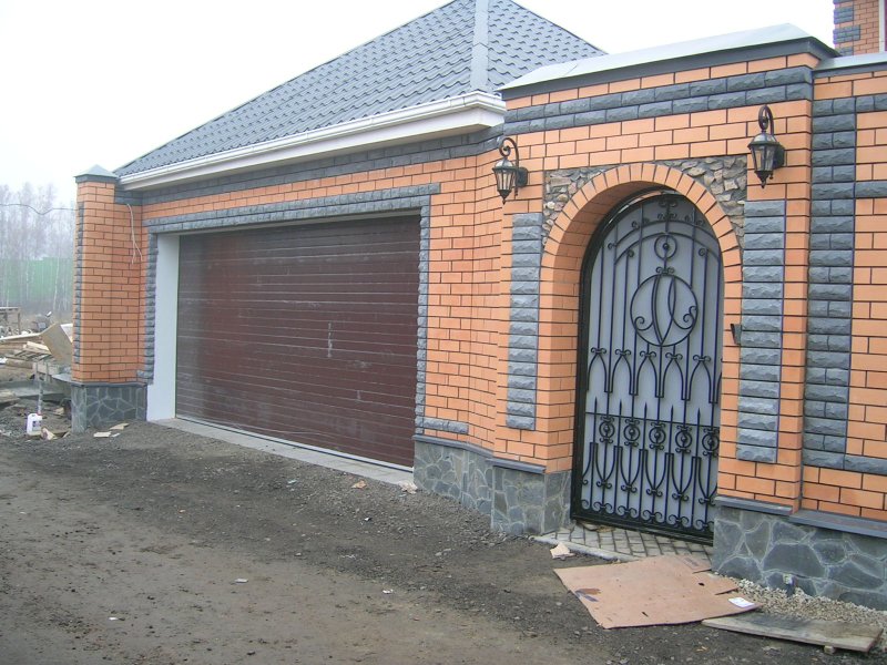Гараж из кирпича