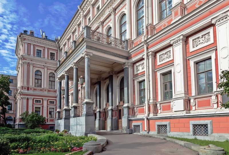 Шумовский дворец Чита внутри