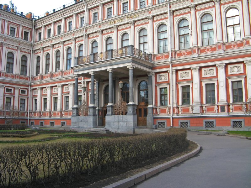 Площадь труда 4 Николаевский дворец