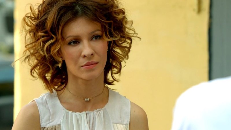 Елена Подкаминская в сериале кухня