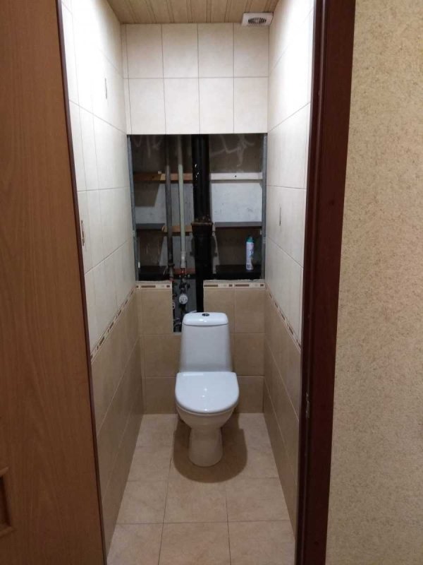 Шкаф за унитазом