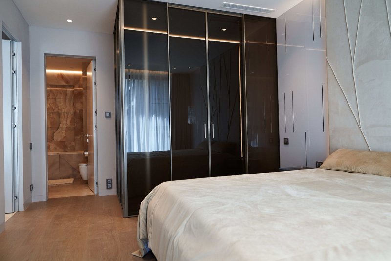Шкаф купе Sliding-Door Wardrobe