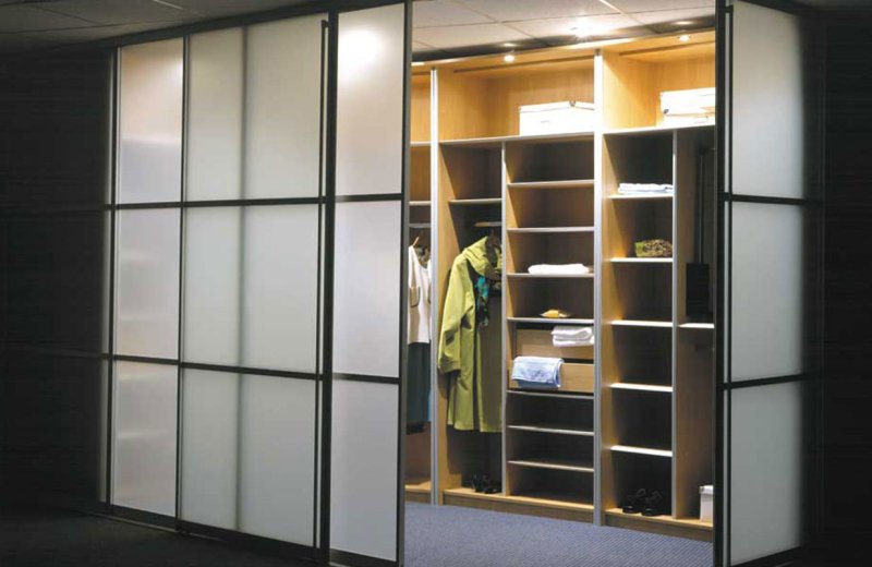 Шкаф купе Sliding-Door Wardrobe