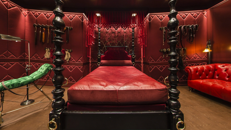 Red Room" красная комната (1999) ужасы "