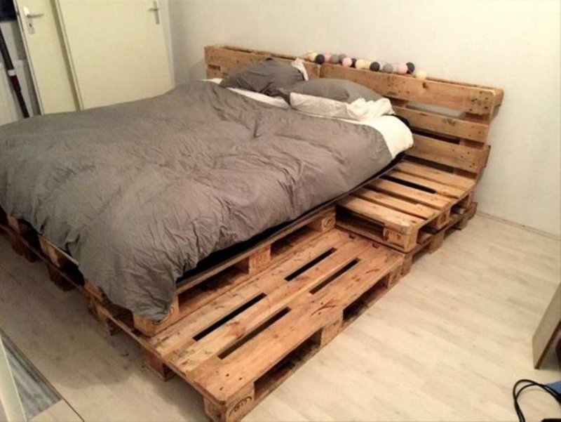 Детские кроватки из поддонов