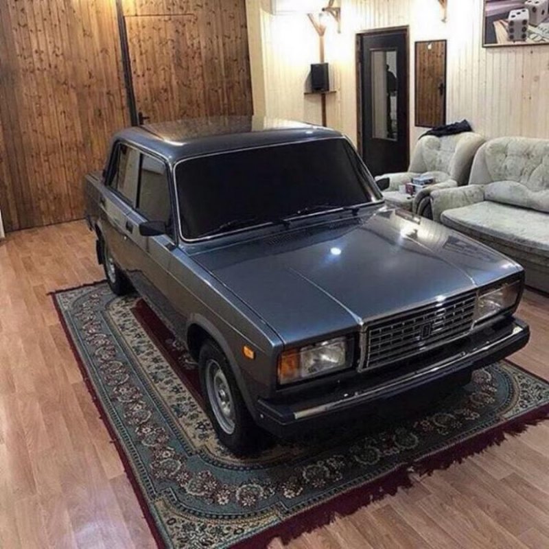 ВАЗ 2107 В гараже