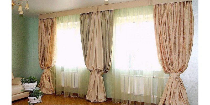 Угловой карниз для штор