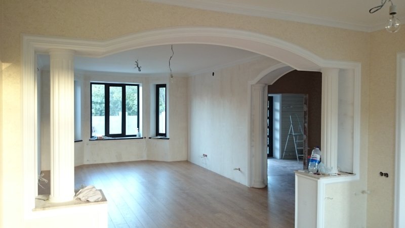 Арки из гипсокартона с колоннами