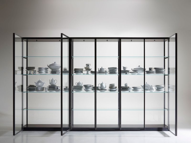 Витрина Glass Showcase