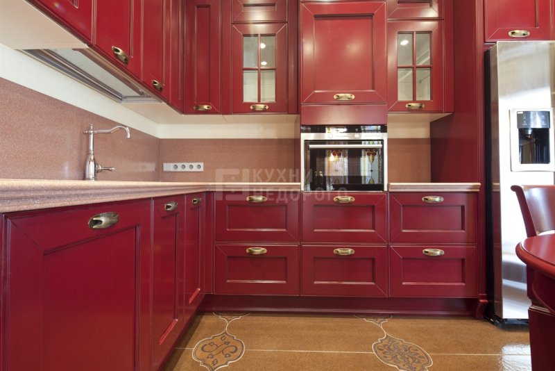 Кухни Scavolini красное дерево