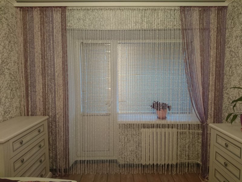 Тюль с нитяными шторами