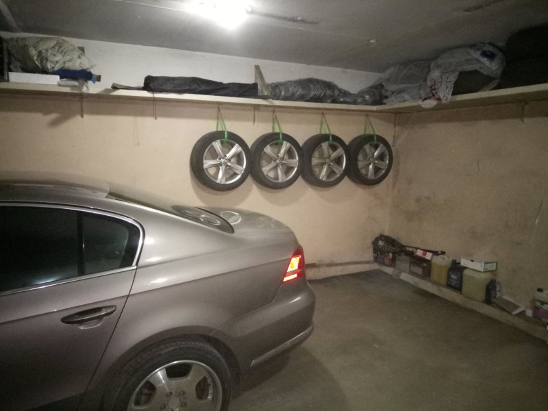 Полки для колес в гараж